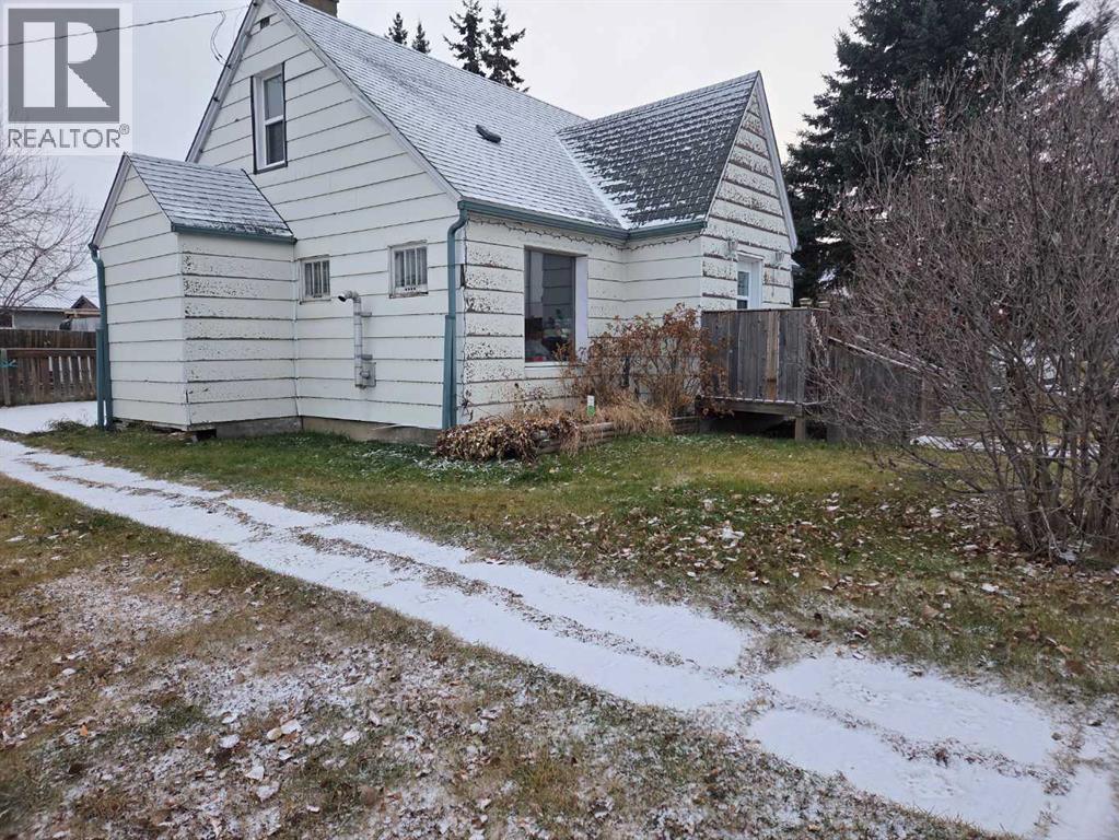 10036 103 Avenue Property Photo 3