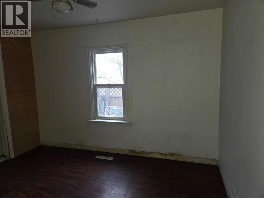 10036 103 Avenue Property Photo 12