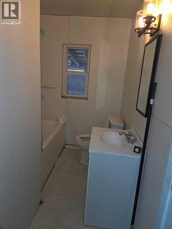 10036 103 Avenue Property Photo 13