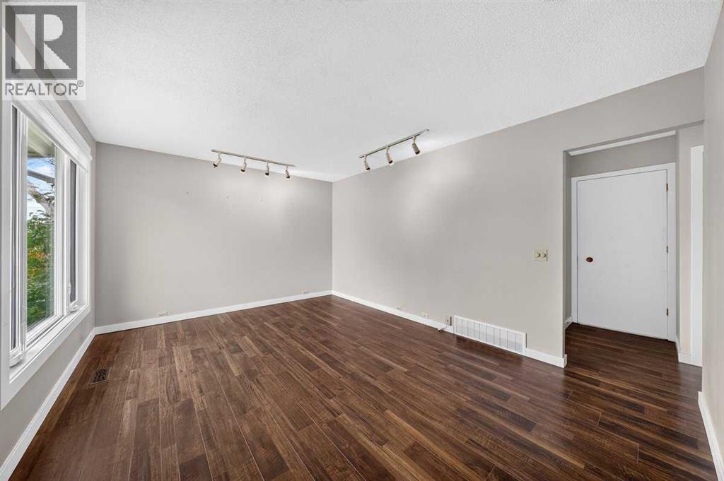 255 Huntridge Way Ne Property Photo 4