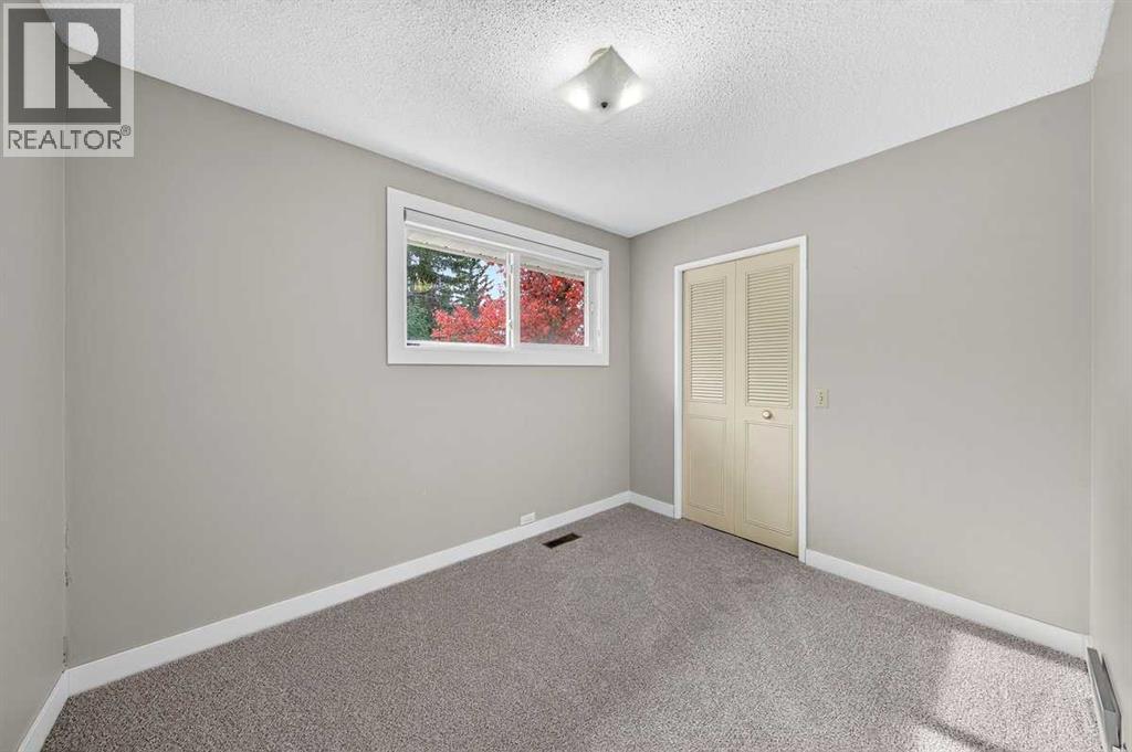 255 Huntridge Way Ne Property Photo 16