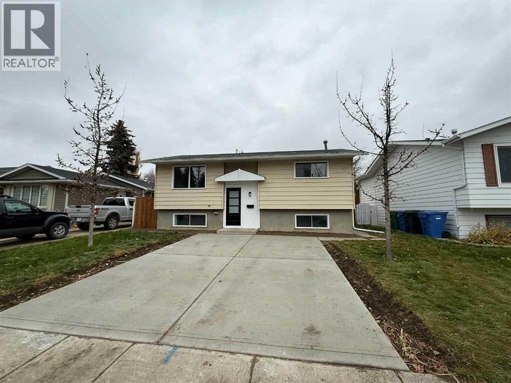 15 Laval Court W Property Photo 1