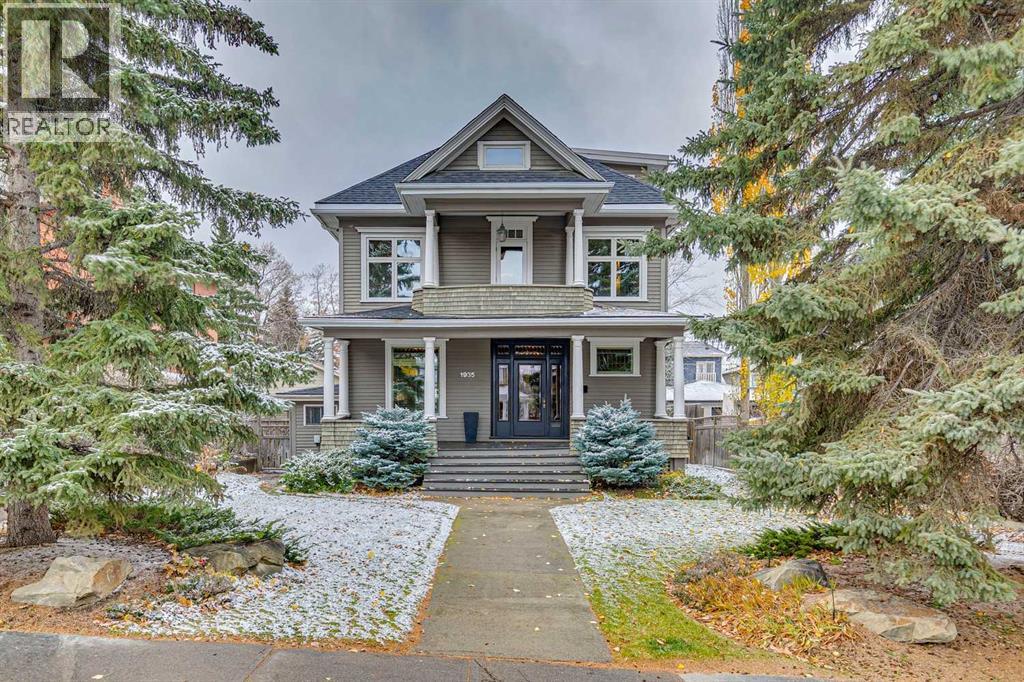 1935 12 Street SW Property Photo 1