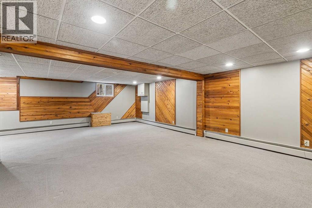 1935 12 Street Sw Property Photo 34