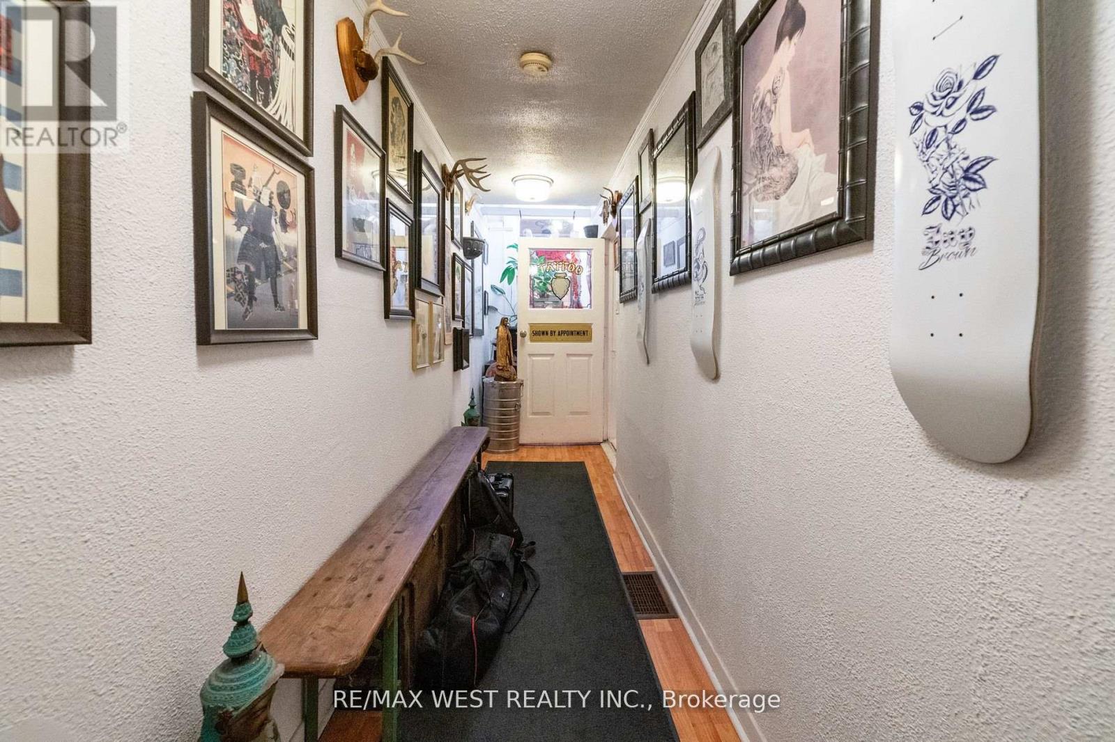 135 Ossington Avenue Property Photo 12