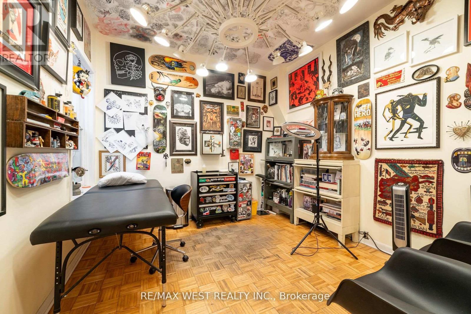 135 Ossington Avenue Property Photo 20