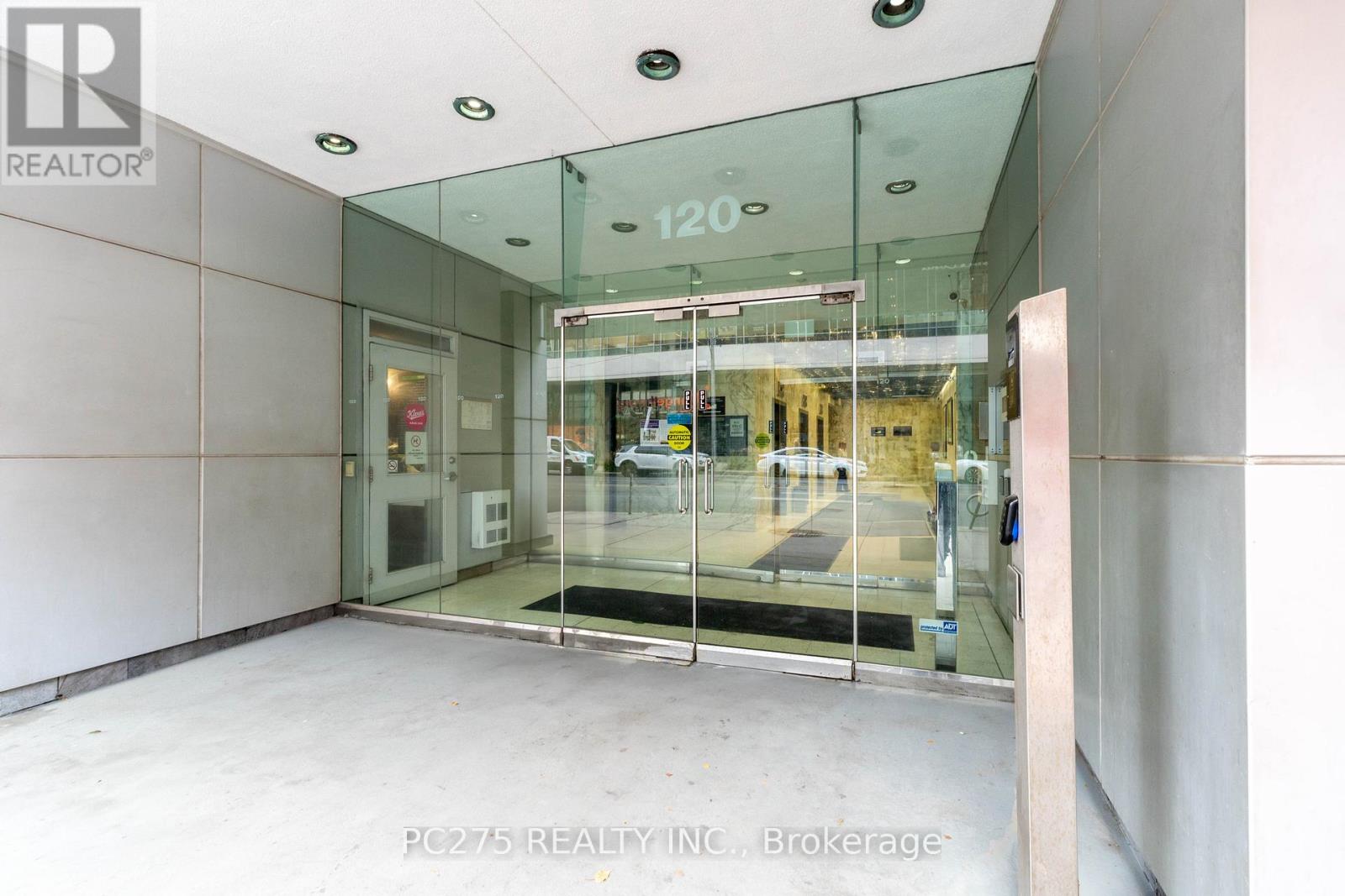 9th Floor - 120 Eglinton Avenue E Property Photo 2