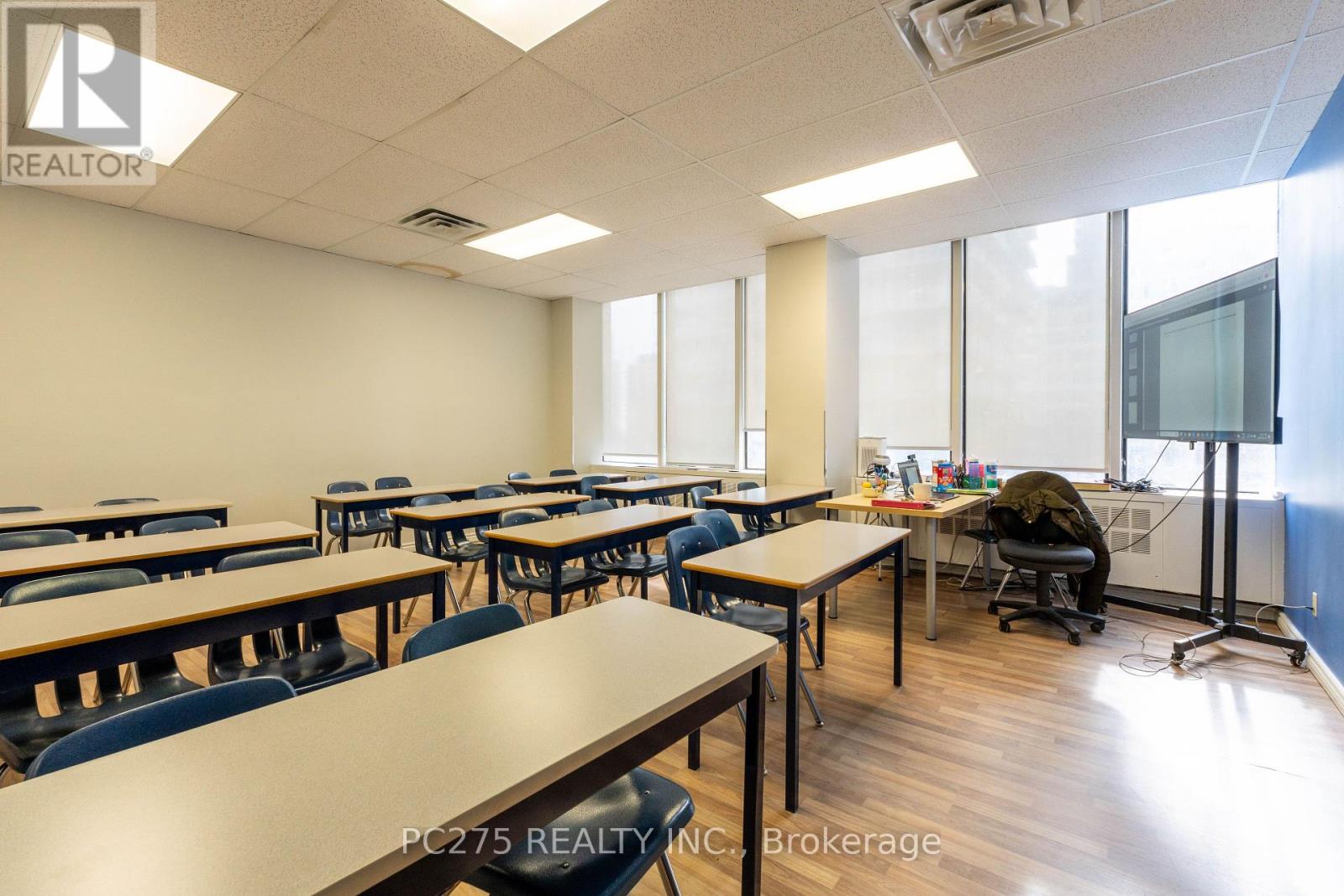 9th Floor - 120 Eglinton Avenue E Property Photo 13