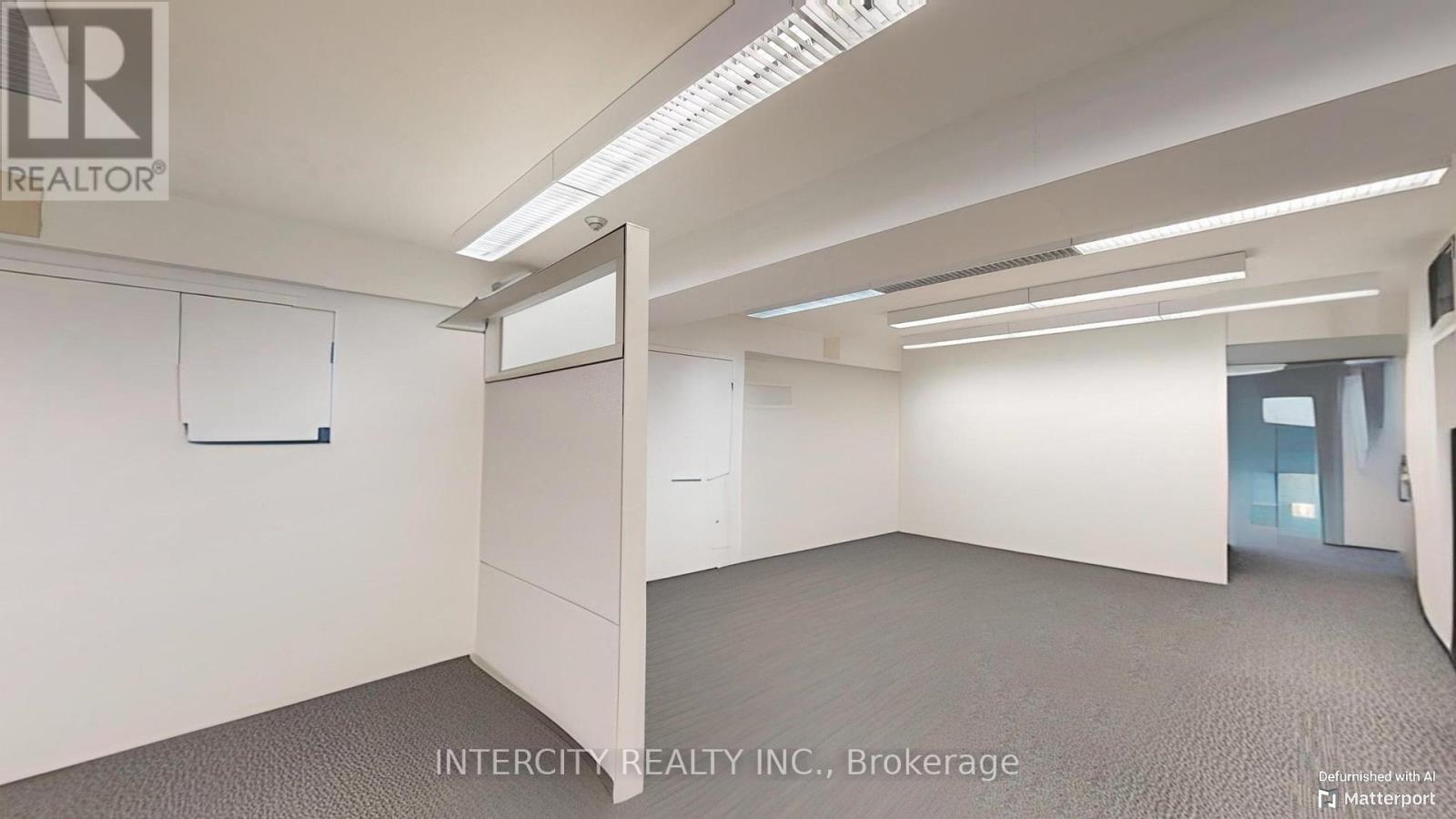 2nd Flr - 627 Bloor Street W Property Photo 19