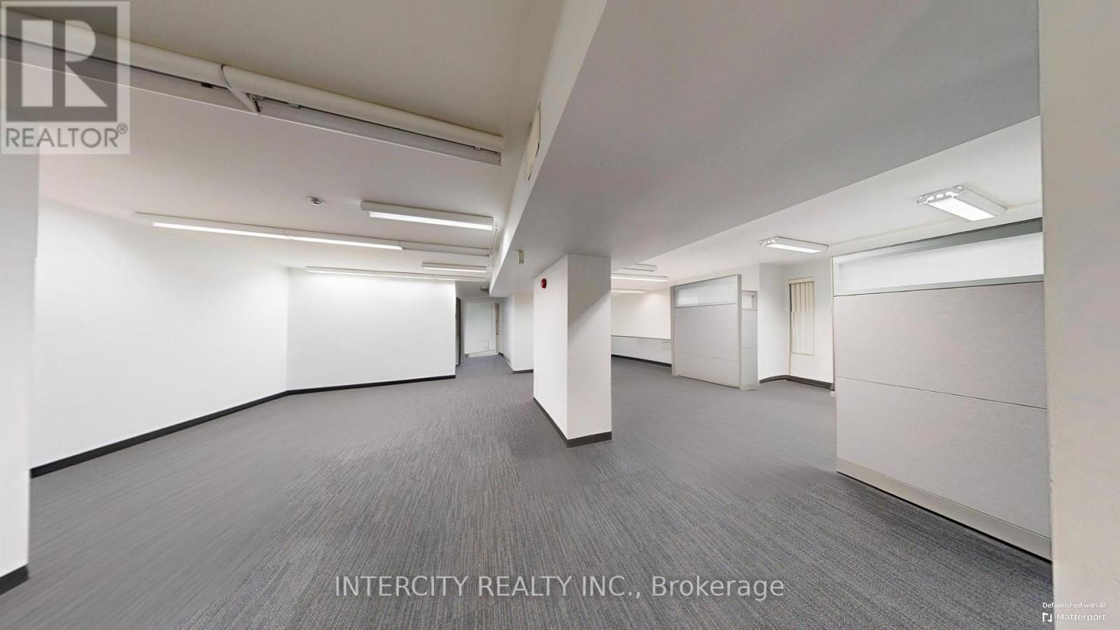 2nd Flr - 627 Bloor Street W Property Photo 27
