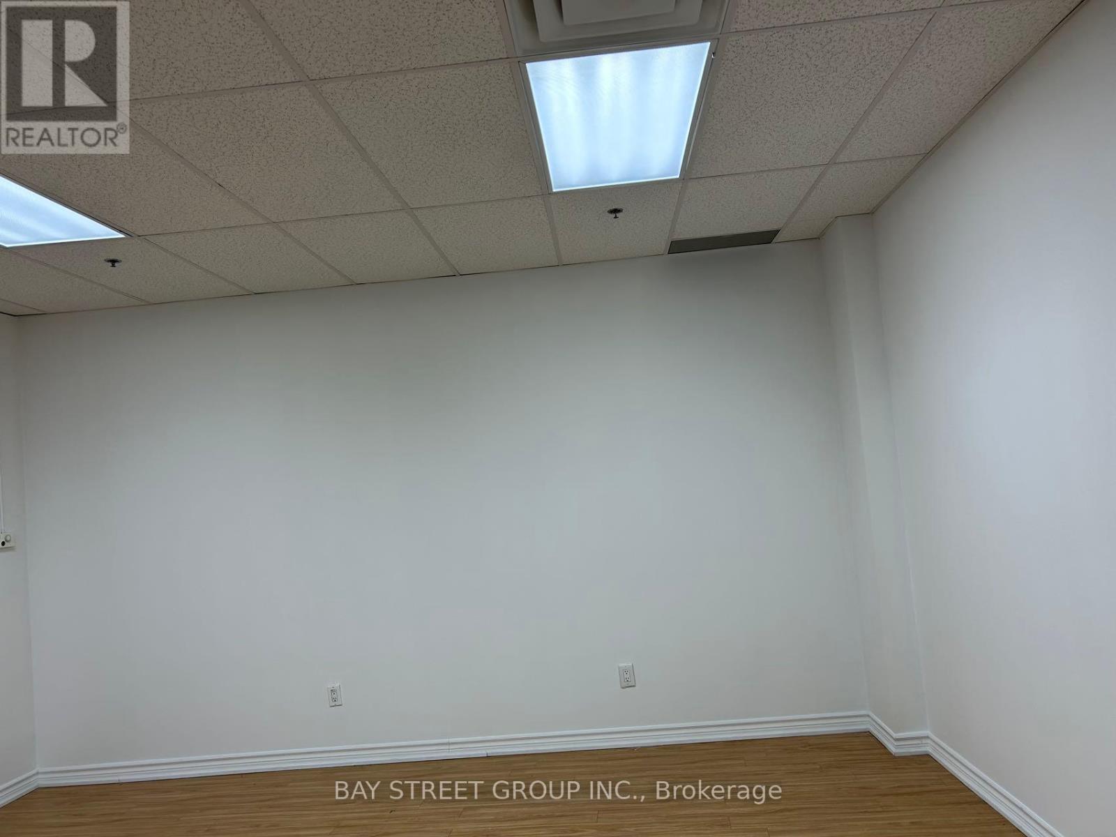 340 - 4750 Yonge Street Property Photo 10