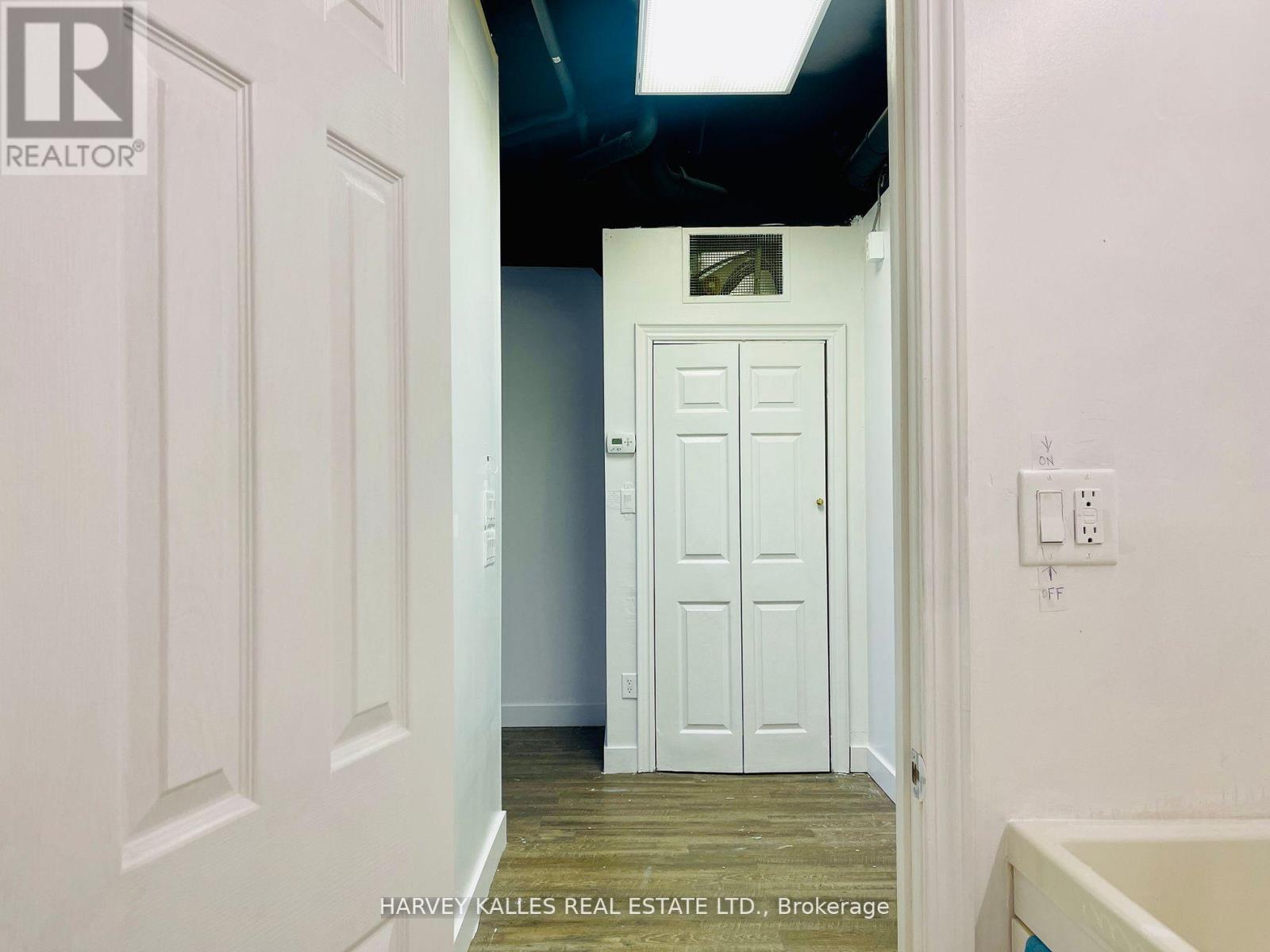 Unit 6 - 1345 Yonge Street Property Photo 8