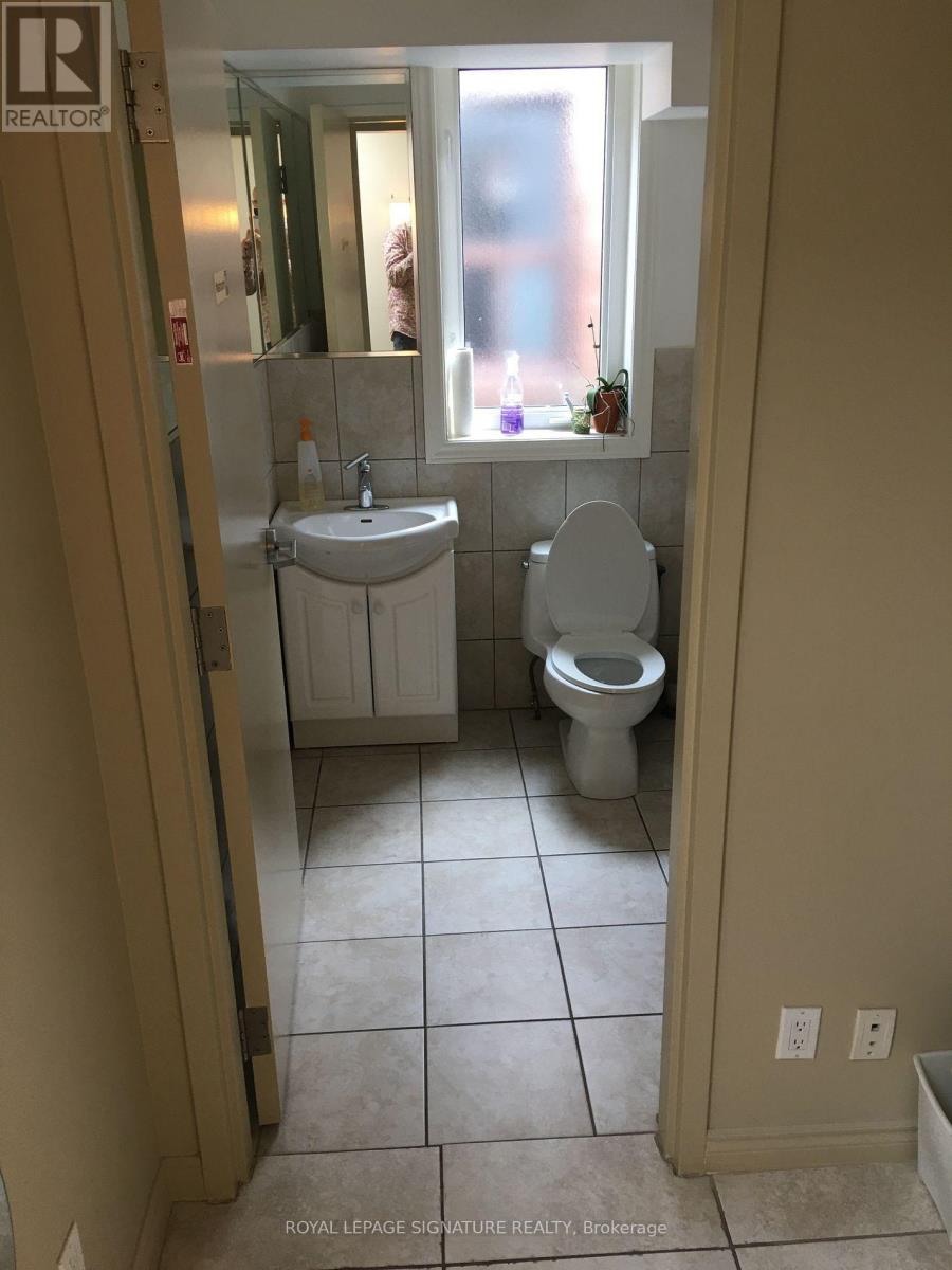 202 - 1174 Eglinton Avenue W Property Photo 4