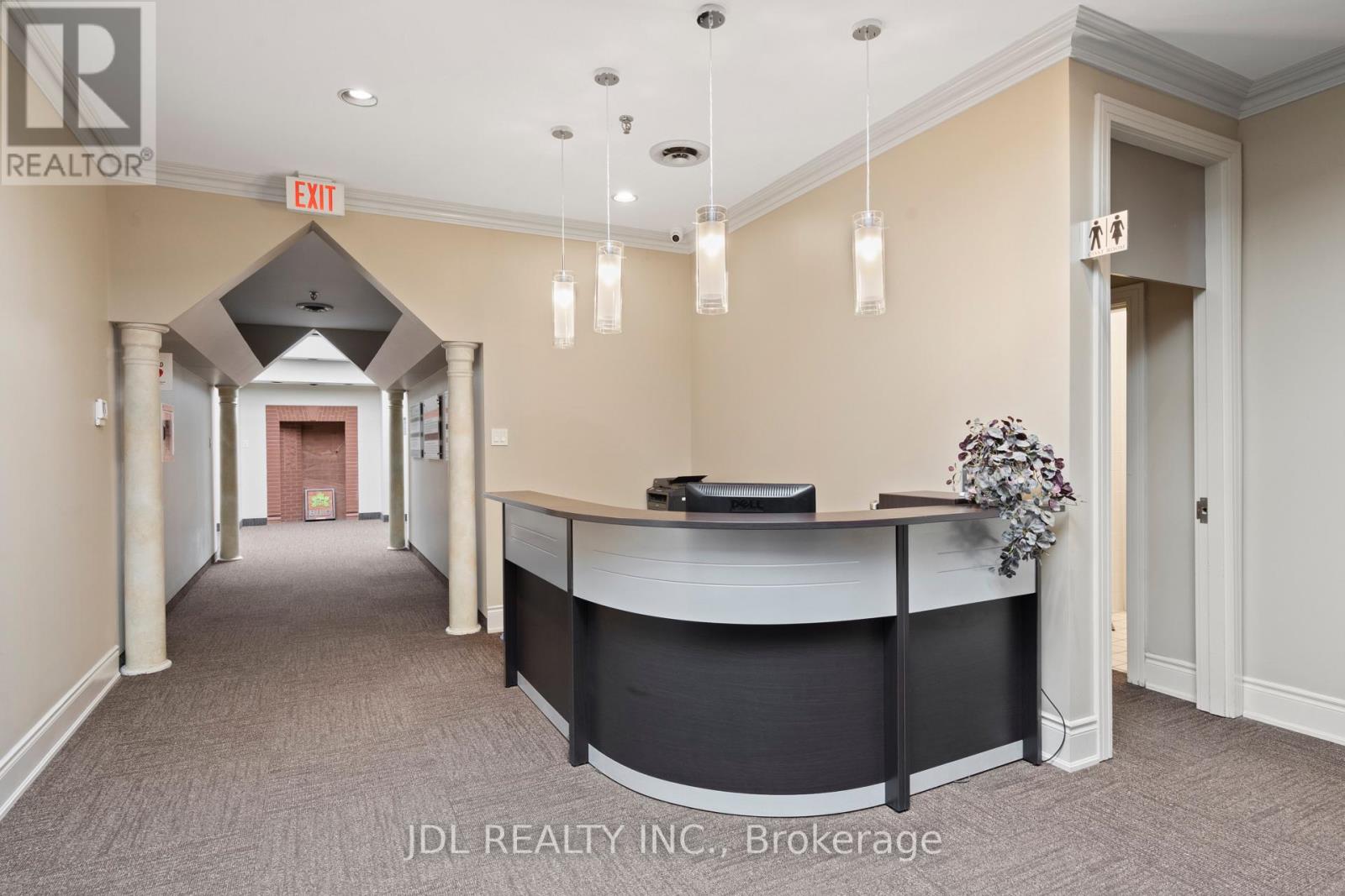 #100 - 20 Upjohn Road Property Photo 4