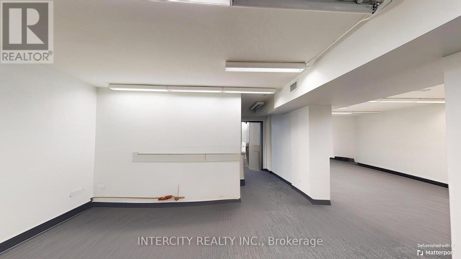 2/f - 627 Bloor Street W Property Photo 6