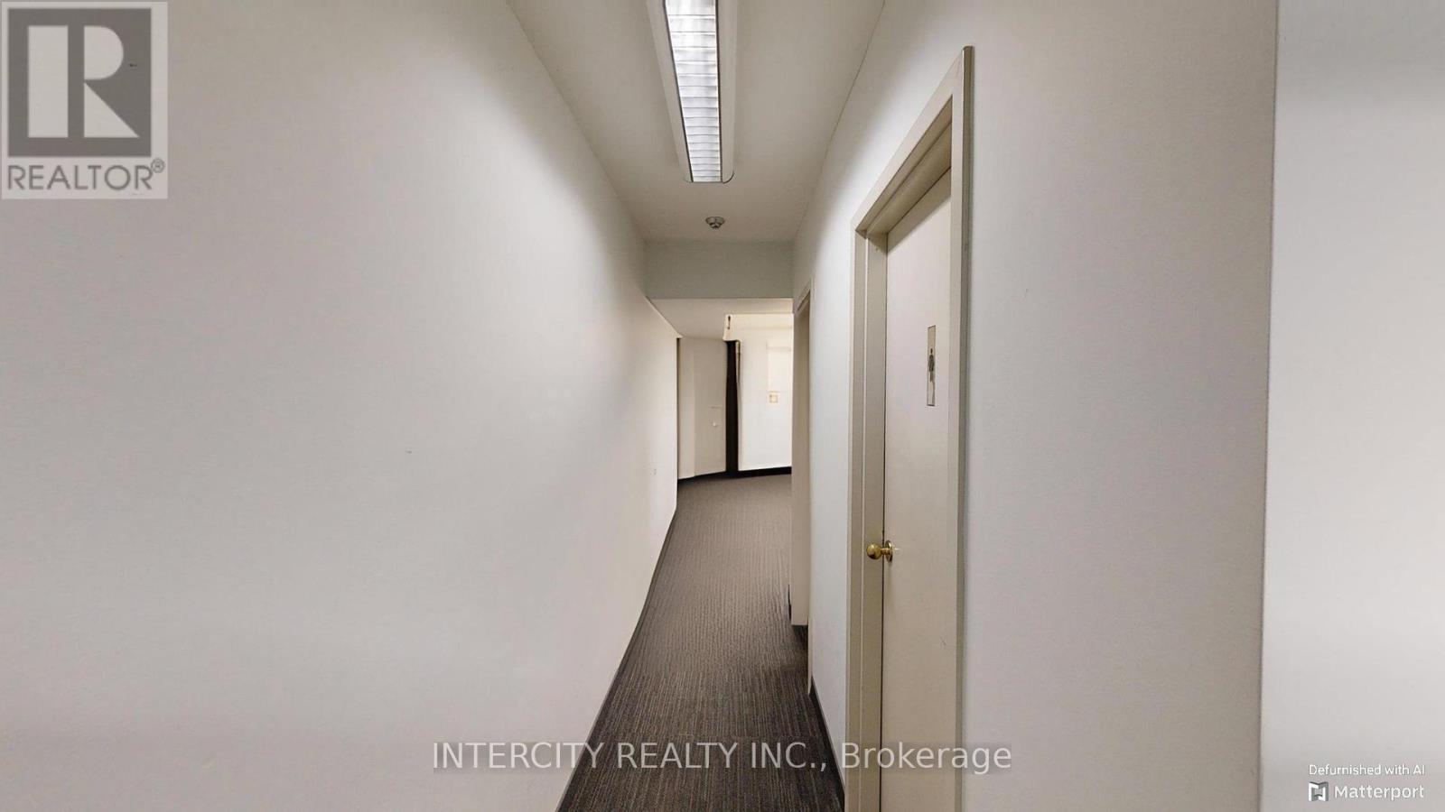 2/f - 627 Bloor Street W Property Photo 12