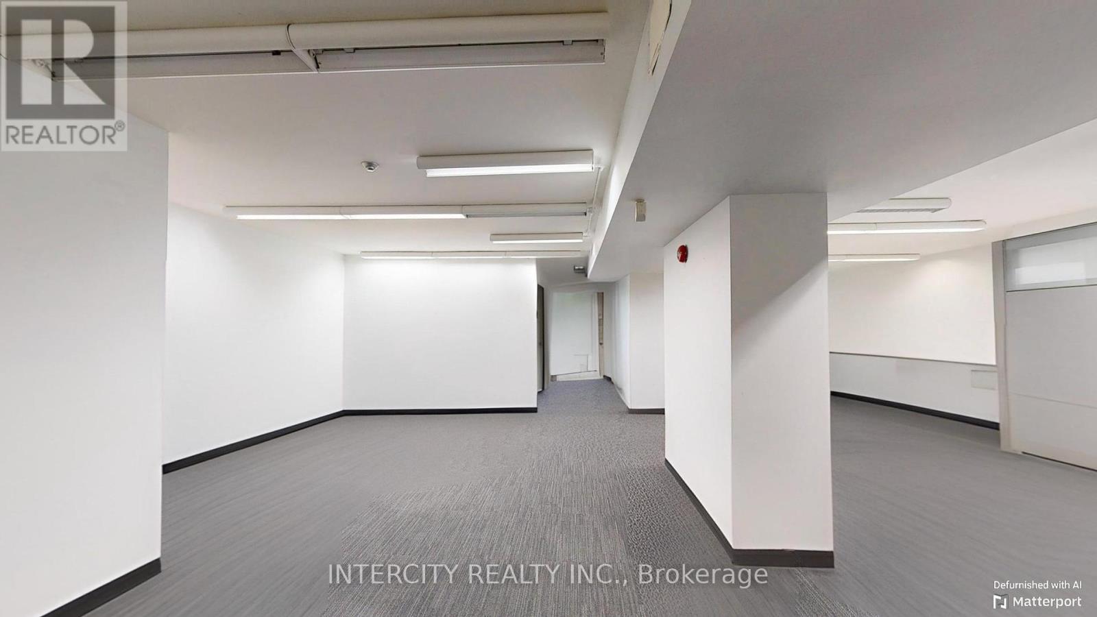 2nd Flr - 627 Bloor Street W Property Photo 6