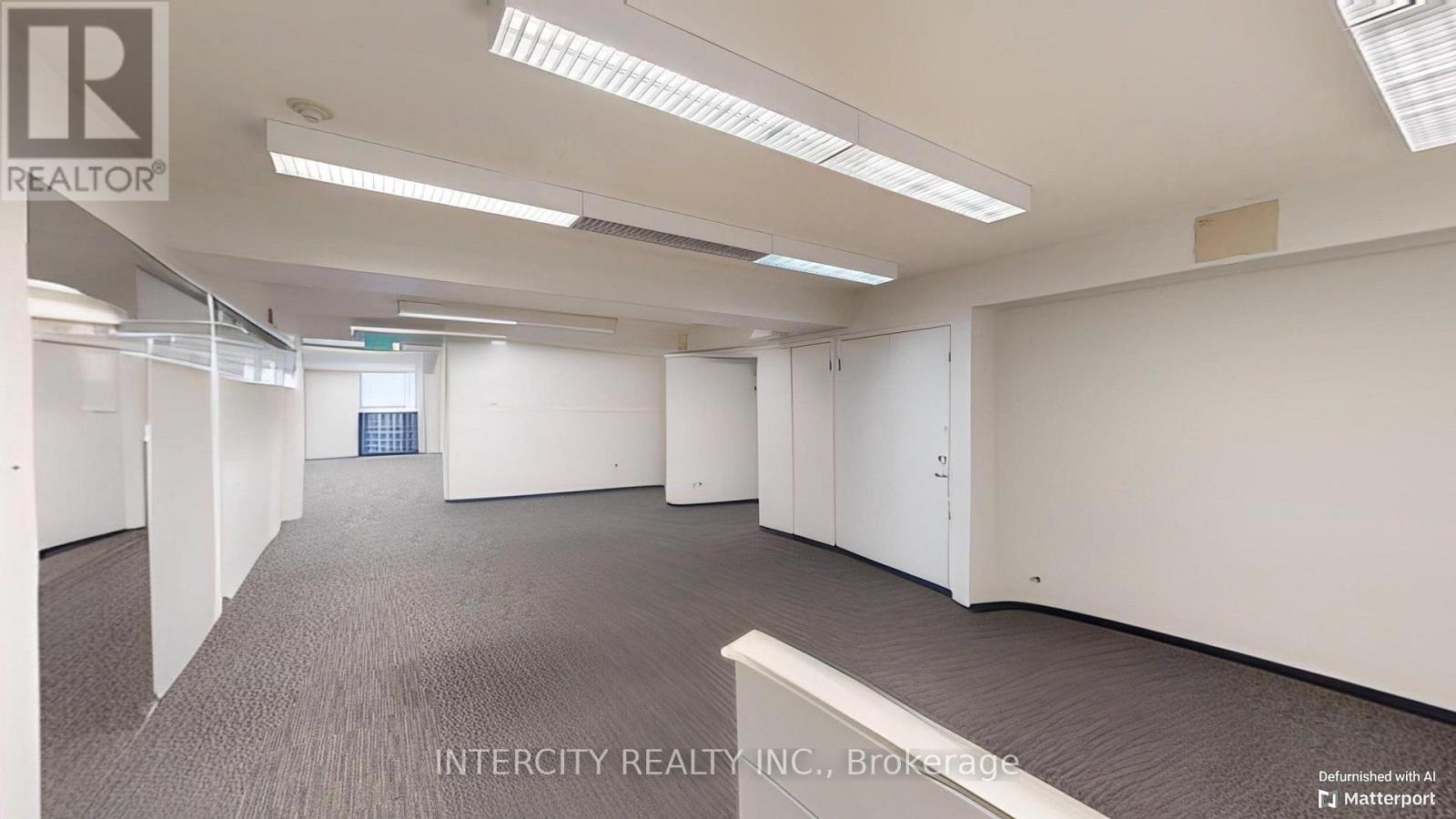 2nd Flr - 627 Bloor Street W Property Photo 16
