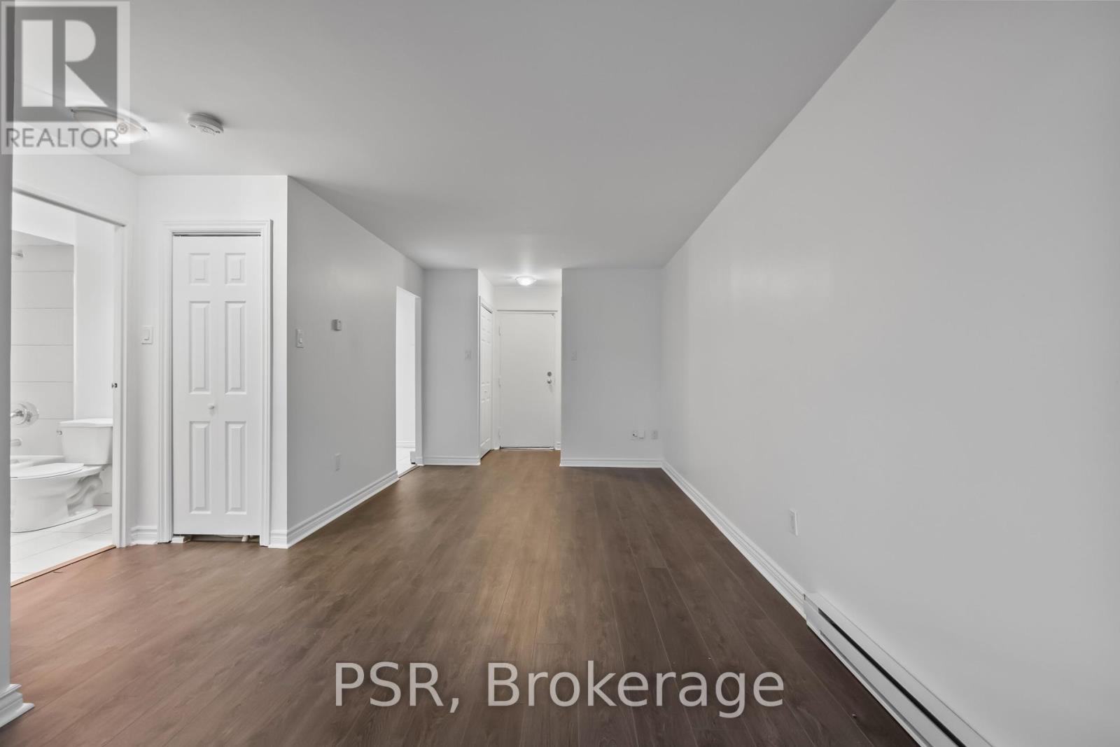 10 - 353 Queen Street W Property Photo 8
