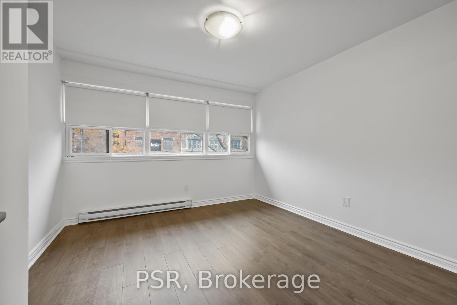 10 - 353 Queen Street W Property Photo 11