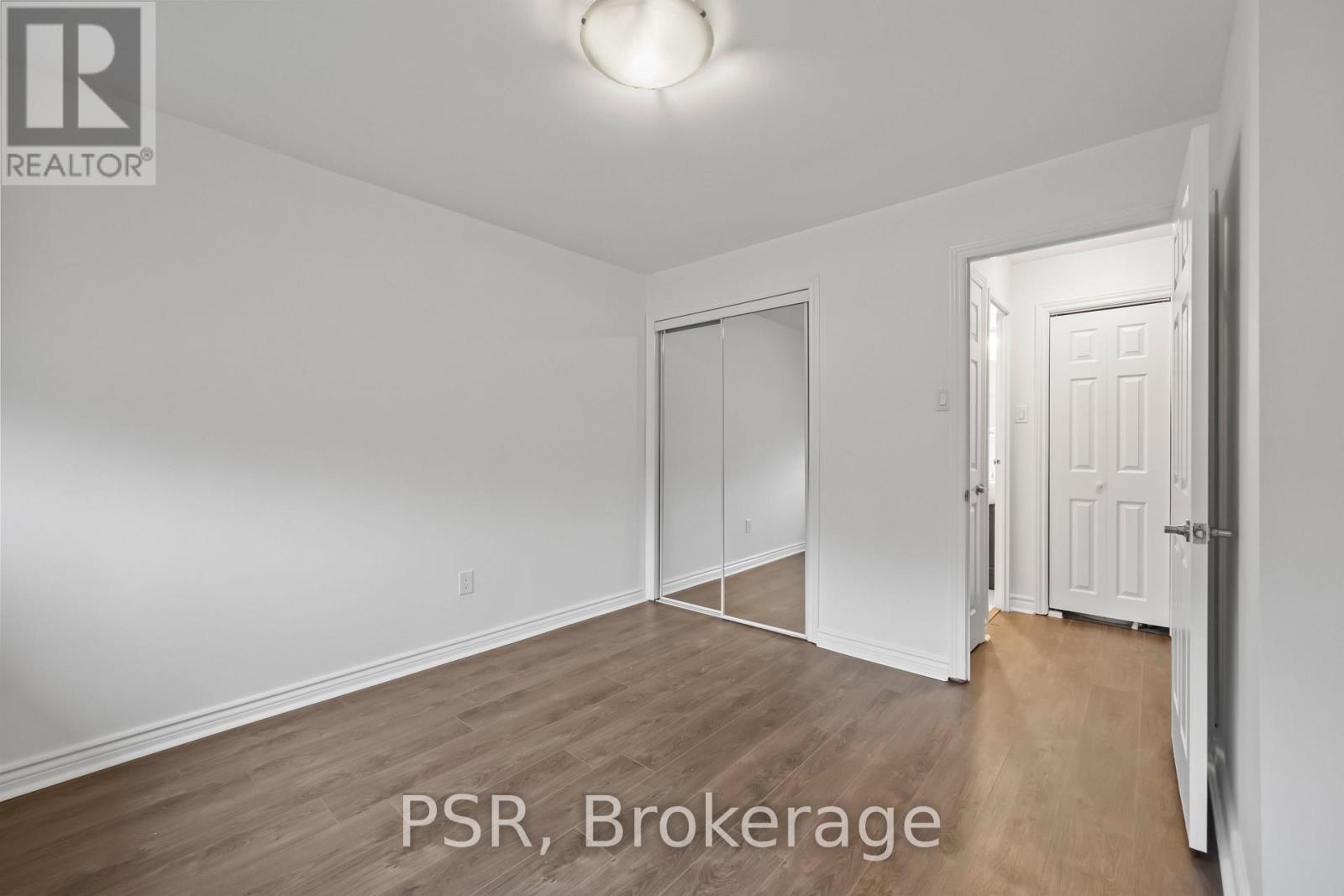 10 - 353 Queen Street W Property Photo 13