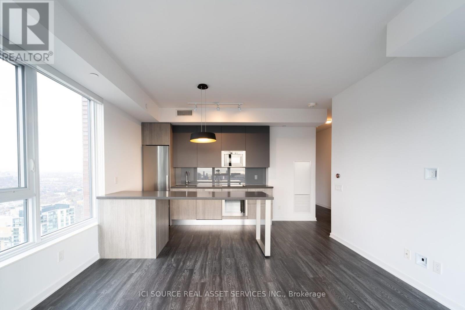 4003 - 25 Selby Street Property Photo 2