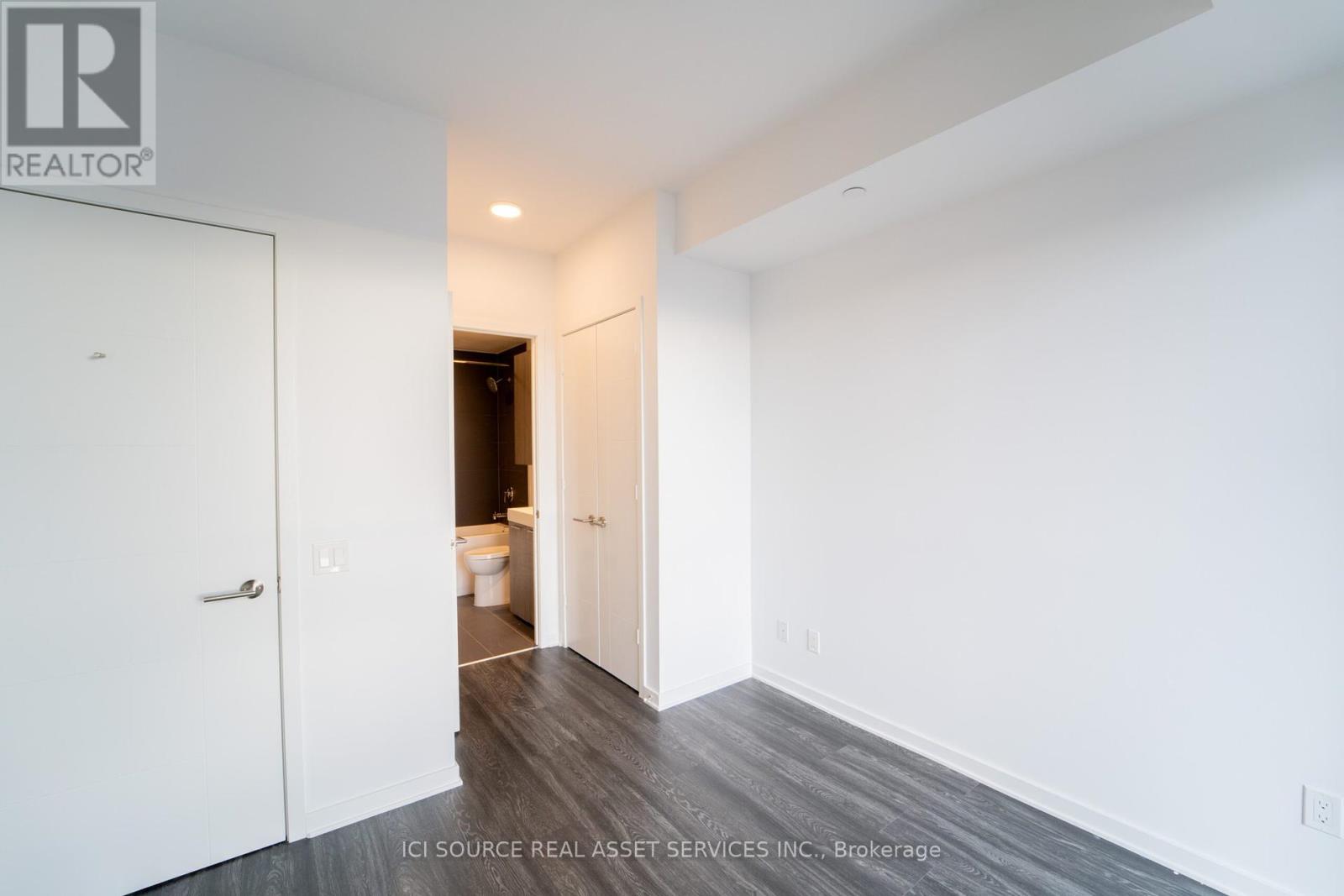 4003 - 25 Selby Street Property Photo 8