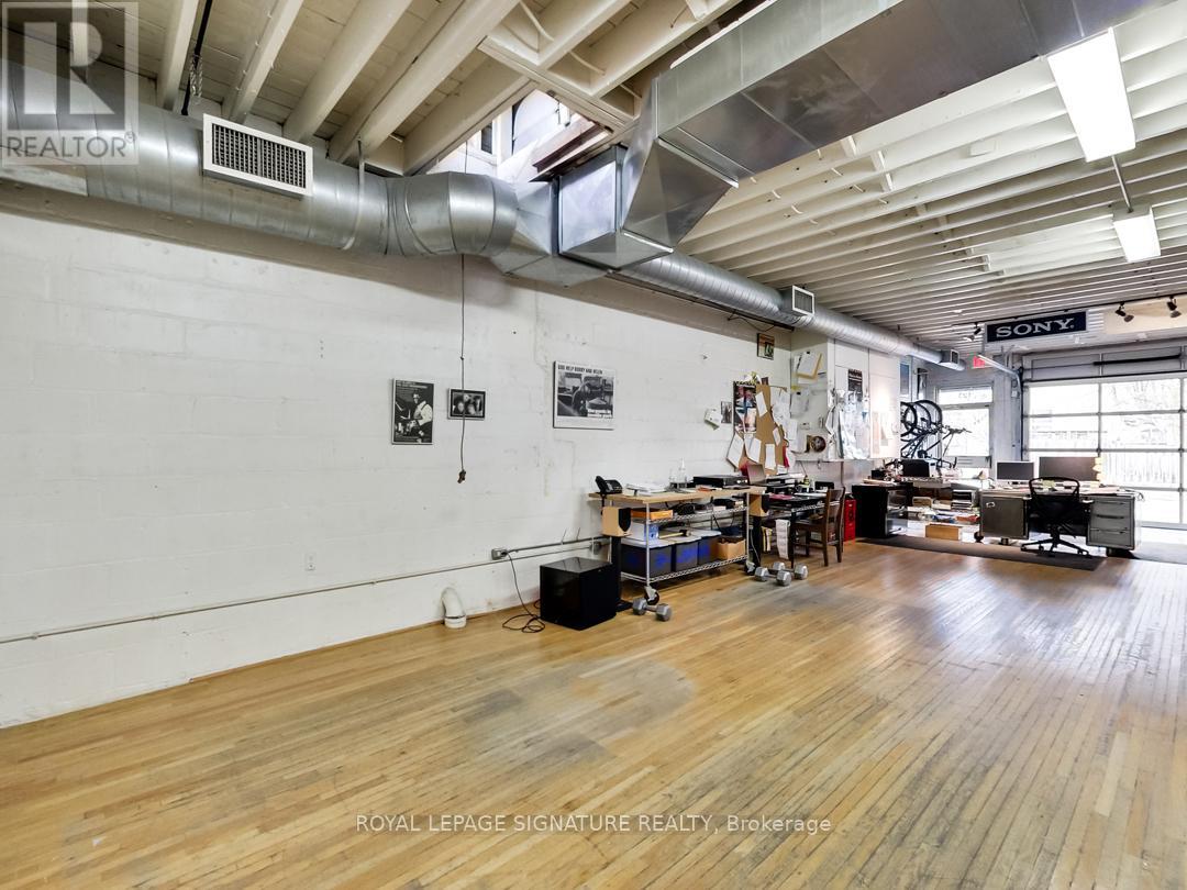 123 Niagara Street Property Photo 4