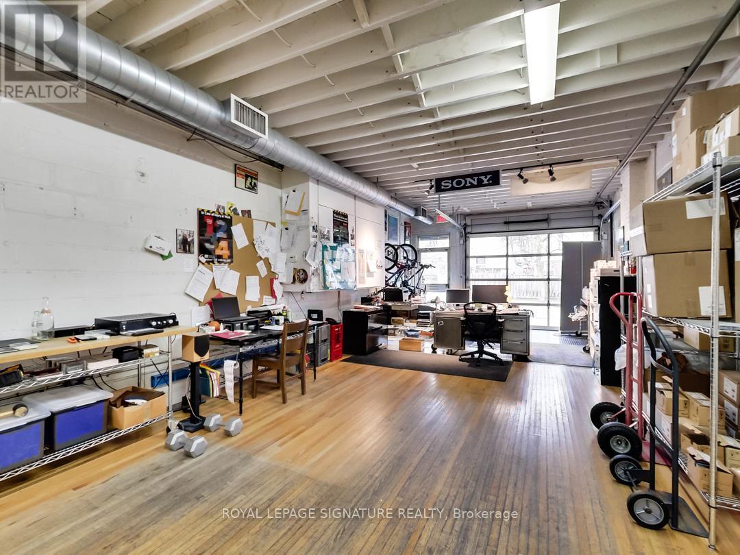 123 Niagara Street Property Photo 7