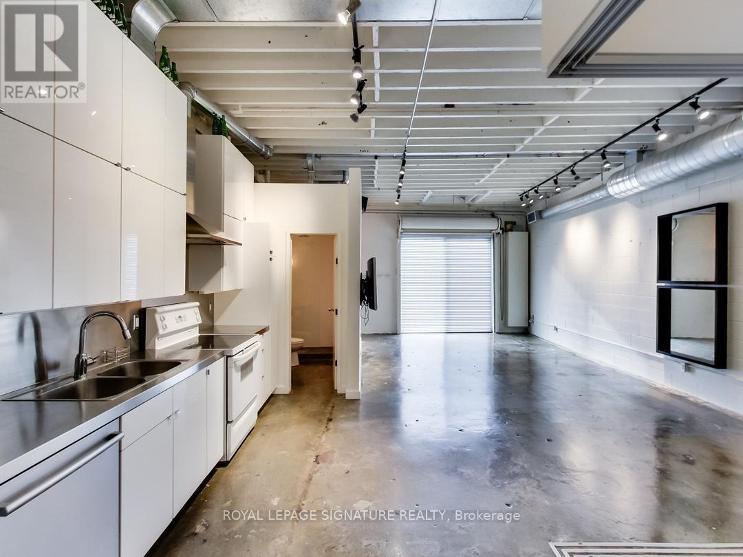 123 Niagara Street Property Photo 16