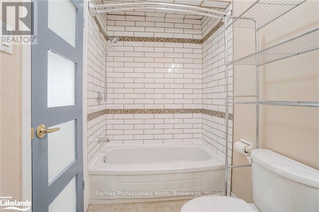 214 Gerrard Street E Property Photo 7