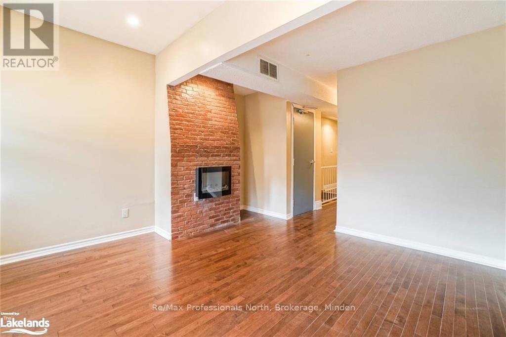 214 Gerrard Street E Property Photo 9