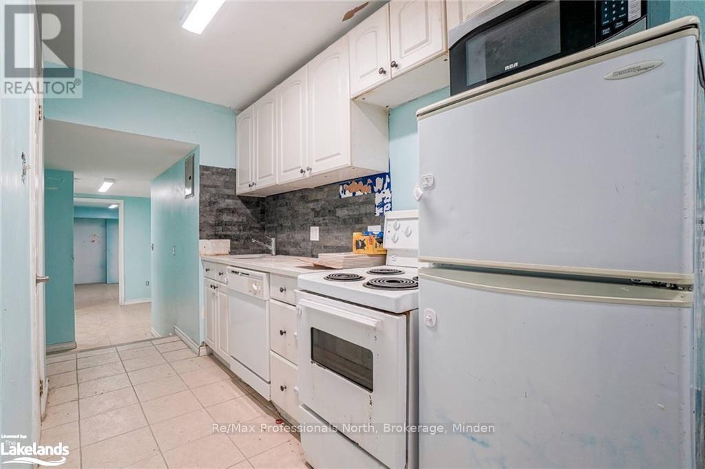 214 Gerrard Street E Property Photo 32