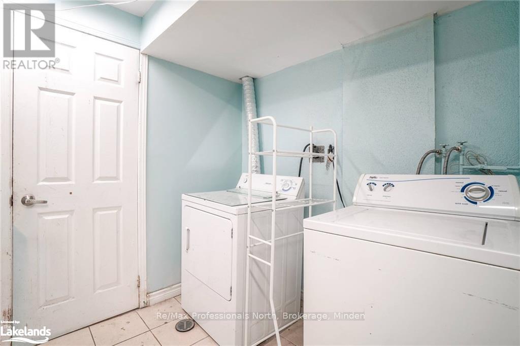 214 Gerrard Street E Property Photo 35
