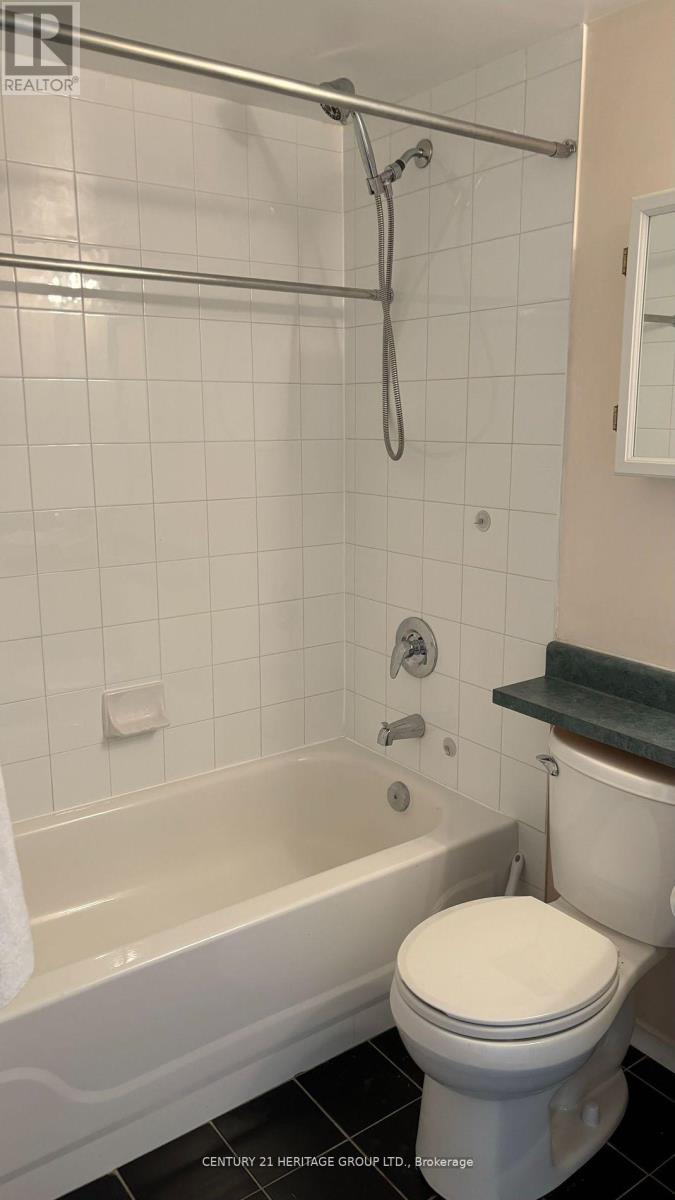 503 - 555 Wilson Heights Boulevard Property Photo 6