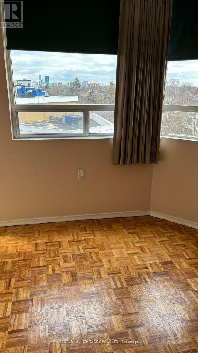503 - 555 Wilson Heights Boulevard Property Photo 22