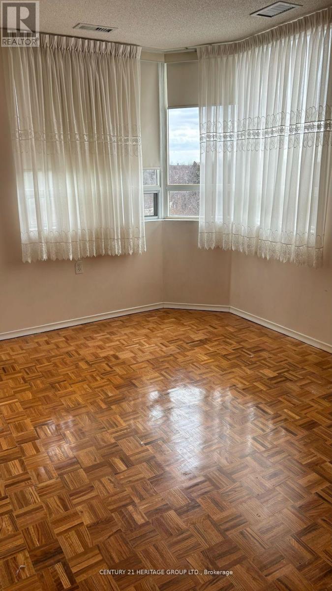 503 - 555 Wilson Heights Boulevard Property Photo 24