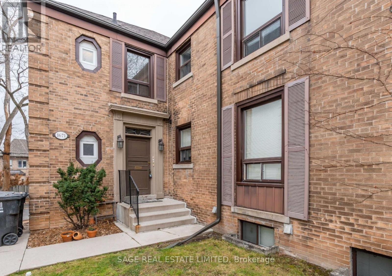 C - 1671 Bathurst Street Property Photo 1