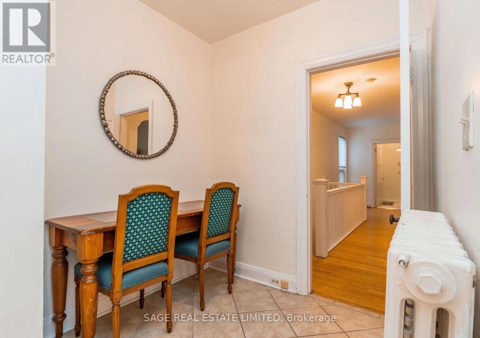 C - 1671 Bathurst Street Property Photo 12