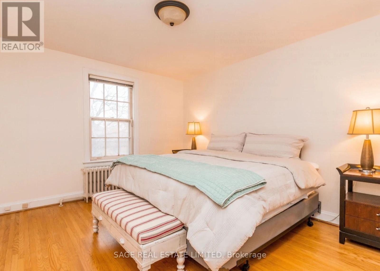 C - 1671 Bathurst Street Property Photo 18