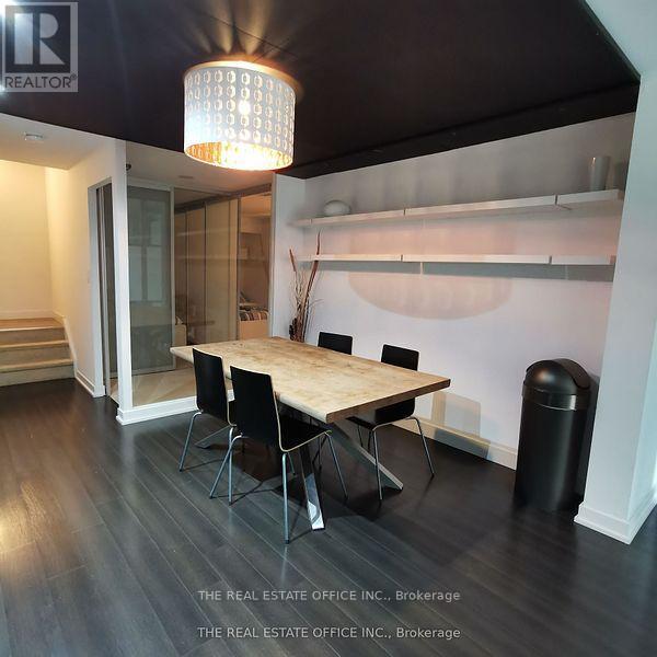 G9 - 112 Fort York Boulevard Property Photo 6