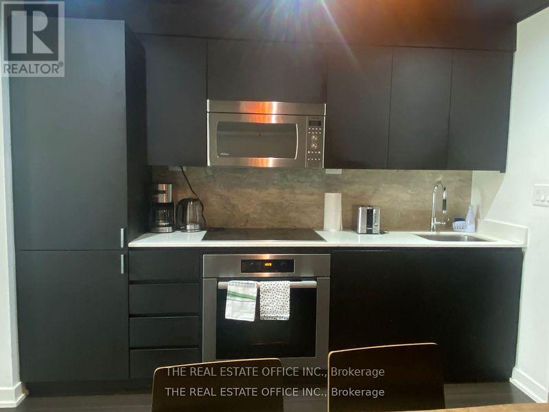 G9 - 112 Fort York Boulevard Property Photo 8