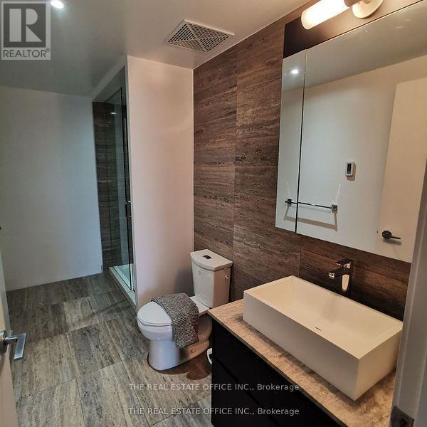G9 - 112 Fort York Boulevard Property Photo 34