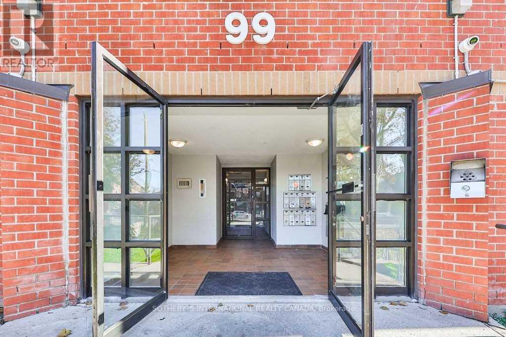 8 - 99 Bellevue Avenue Property Photo 2