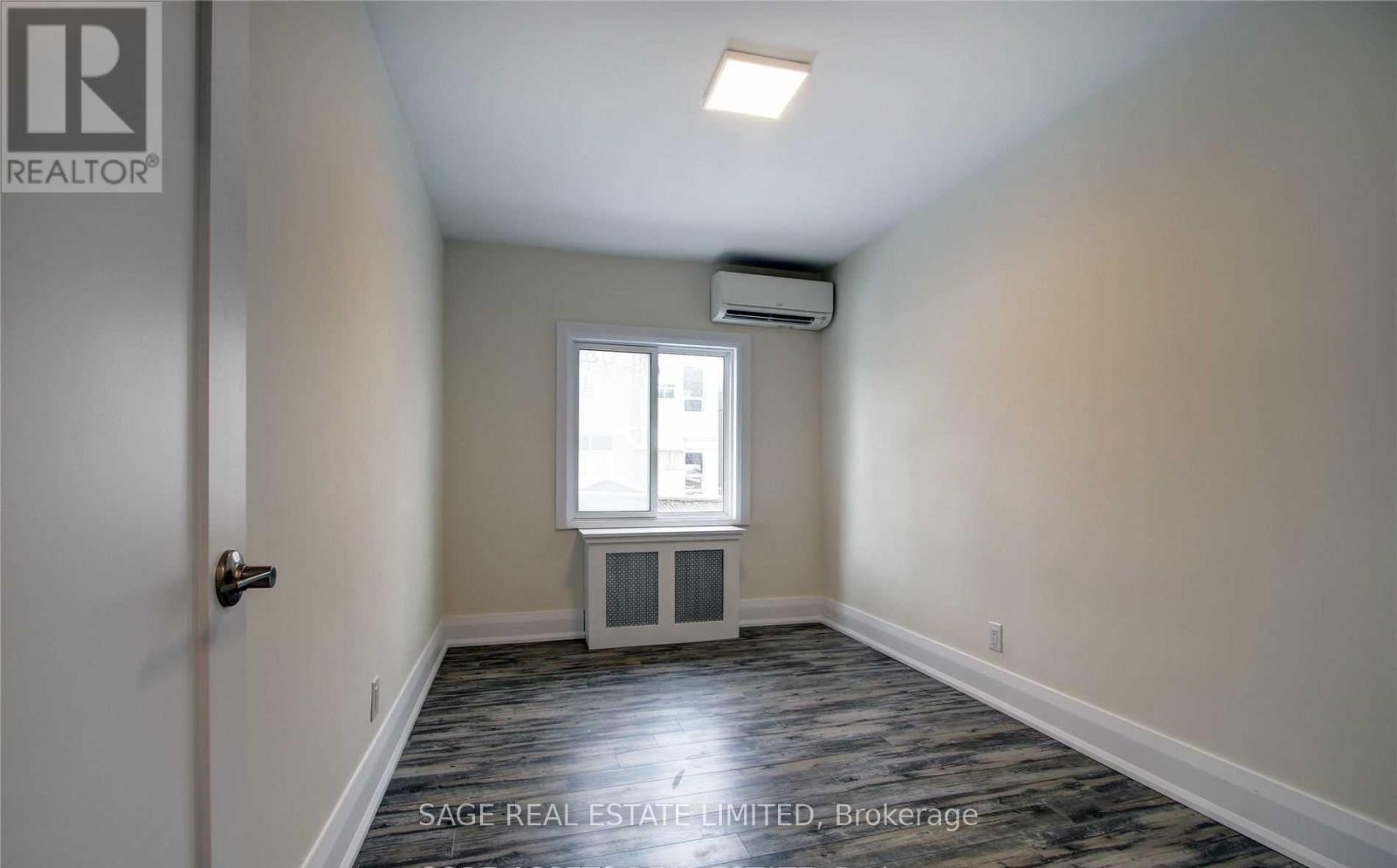 5 - 1571 Mount Pleasant Road Property Photo 6