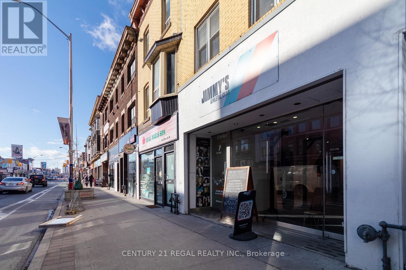 2b - 590 Bloor Street W Property Photo 18