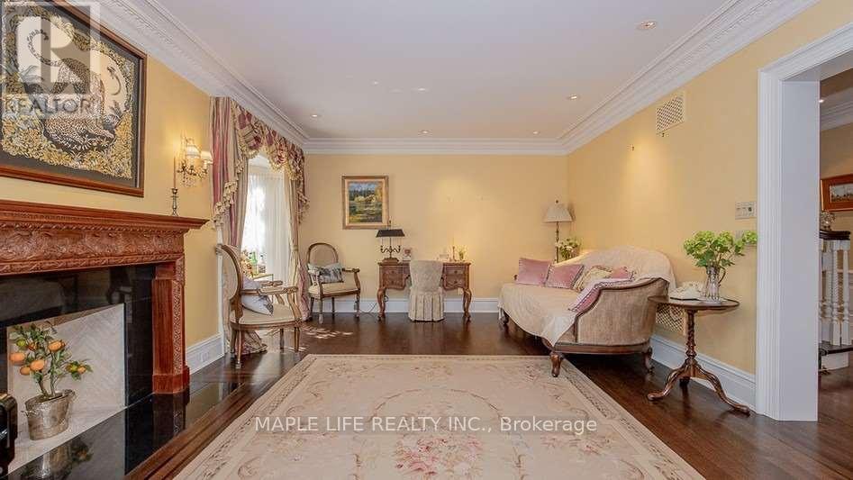 11 Dewbourne Avenue Property Photo 4