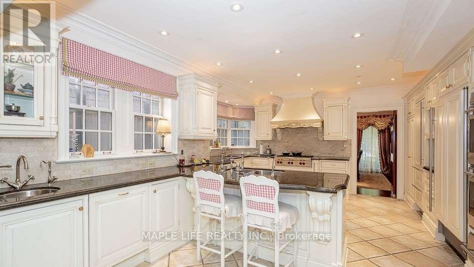 11 Dewbourne Avenue Property Photo 6