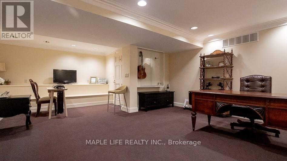 11 Dewbourne Avenue Property Photo 30
