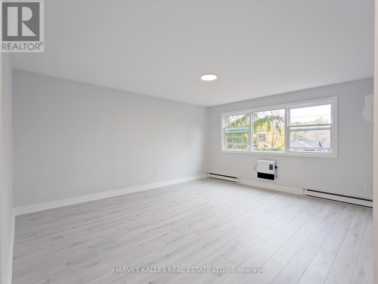 4 - 431 Balliol Street Property Photo 2